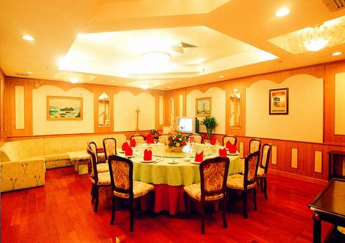 海港城海鲜大酒楼_三乡海港大酒楼人均